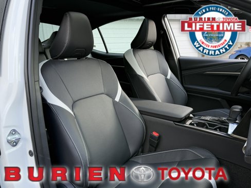 New 2026 Toyota Camry Hybrid w/ Multimedia Upgrade Package image 19
