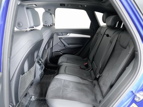 Used 2024 Audi Q5 e Premium Plus w/ Premium Plus Package image 22