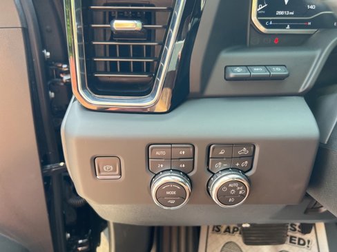 Used 2024 GMC Sierra 2500 Denali Ultimate w/ Max Trailering Package image 12
