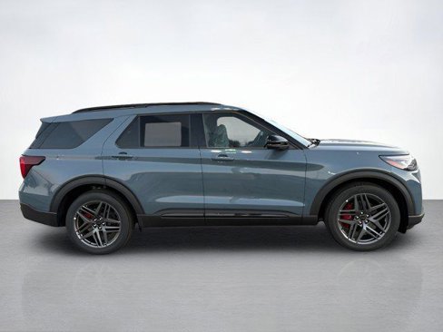 New 2025 Ford Explorer ST image 2