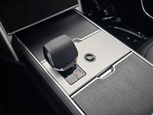 New 2025 Land Rover Range Rover SE image 15