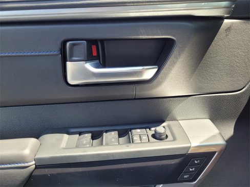 New 2025 Toyota Tundra Platinum image 25