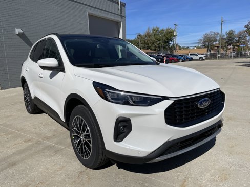 New 2026 Ford Escape SE image 2