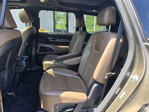 Used 2022 Kia Telluride SX w/ SX Prestige Package image 15