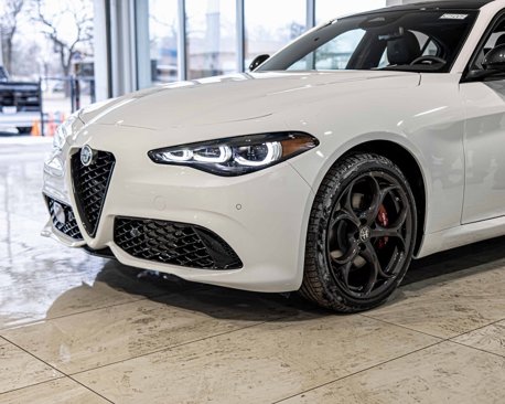 New 2025 Alfa Romeo Giulia AWD image 4