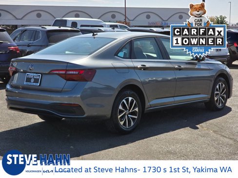 Used 2022 Volkswagen Jetta S image 5