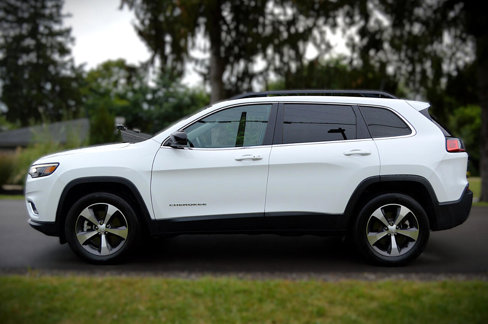 Used 2022 Jeep Cherokee Limited image 8