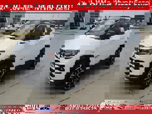 Used 2024 Jeep Compass Limited image 1