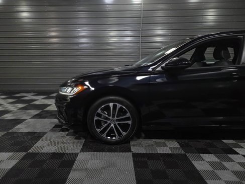 Used 2025 Volkswagen Jetta Sport image 36