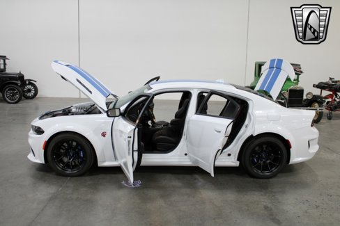 Used 2023 Dodge Charger SRT Hellcat image 7