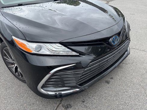Used 2023 Toyota Camry XLE image 5