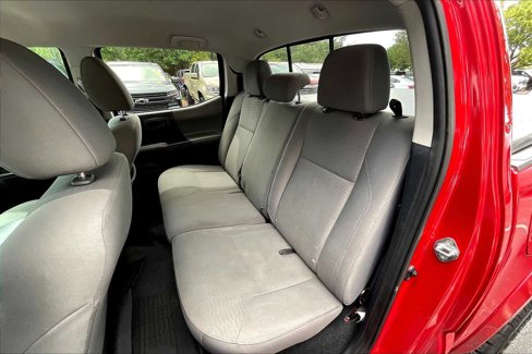 Used 2019 Toyota Tacoma SR5 image 24