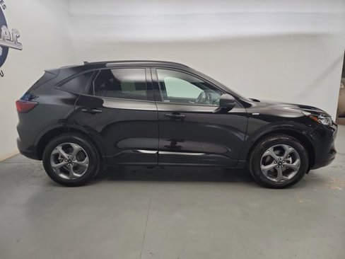 Used 2024 Ford Escape ST-Line image 9