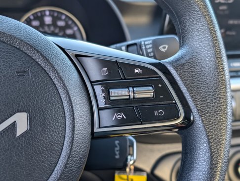Used 2023 Kia Forte LXS image 16