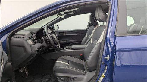 Used 2025 Toyota Camry SE image 14