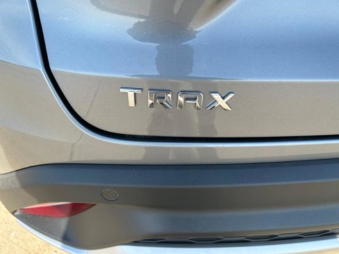 New 2025 Chevrolet Trax LT w/ Driver Confidence Package image 34