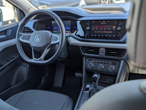 Used 2022 Volkswagen Taos SE image 14