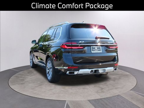 New 2026 BMW X7 xDrive40i image 7