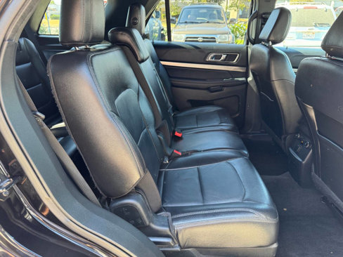 Used 2018 Ford Explorer XLT w/ Equipment Group 202A image 15
