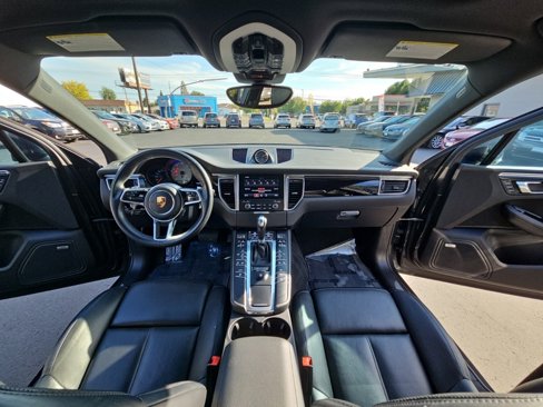 Used 2018 Porsche Macan S image 36