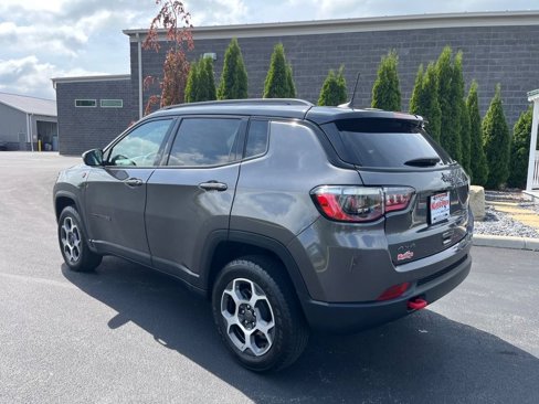 Used 2022 Jeep Compass Trailhawk image 3
