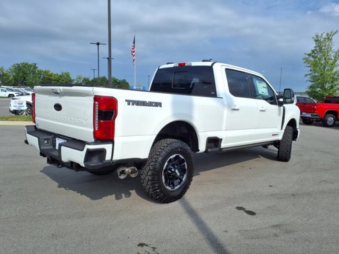 New 2025 Ford F250 Lariat image 3