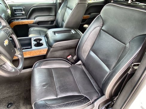 Used 2018 Chevrolet Silverado 1500 High Country image 19