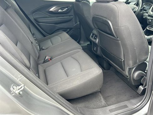 Used 2024 GMC Terrain SLE image 25