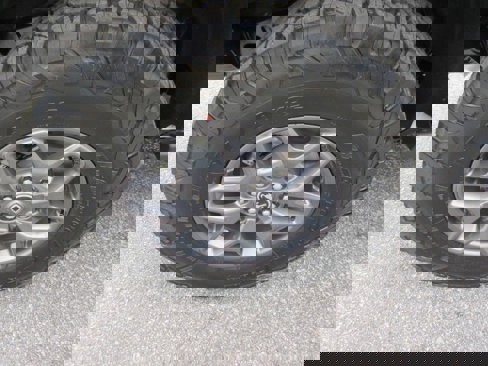 New 2025 Ford Bronco Badlands image 11