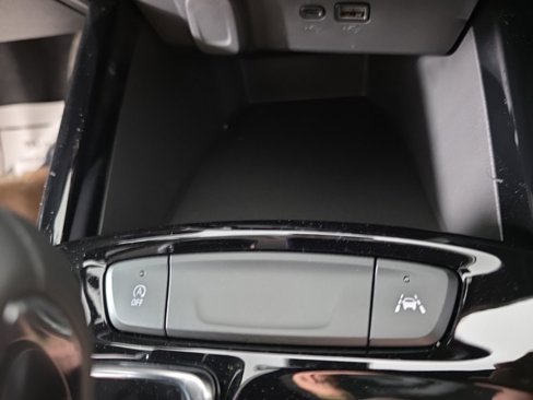 New 2025 Chevrolet Trax LT w/ Driver Confidence Package image 22