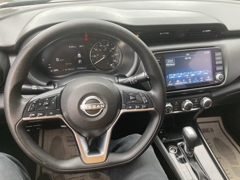 Used 2024 Nissan Kicks SV image 12