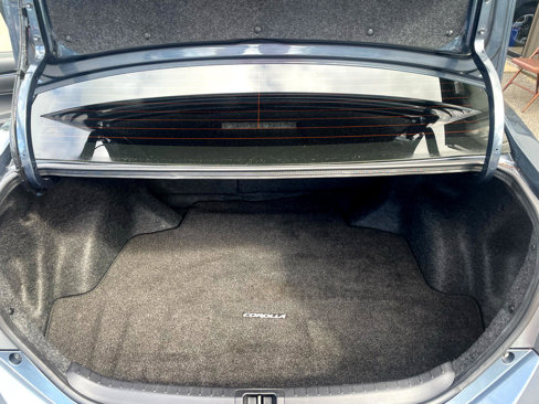 Used 2017 Toyota Corolla SE image 8