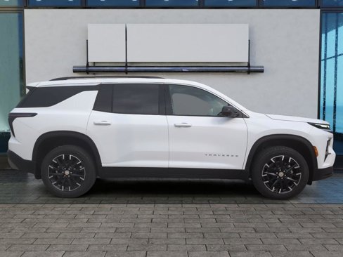 New 2026 Chevrolet Traverse LT w/ Sun and Wheel Package image 3