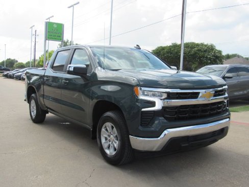 Used 2025 Chevrolet Silverado 1500 LT image 4
