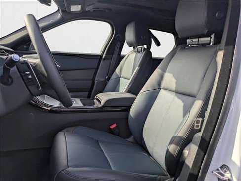 New 2026 Land Rover Range Rover Velar S image 4