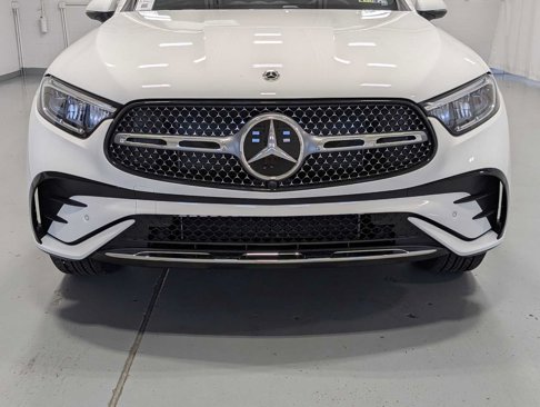 New 2025 Mercedes-Benz GLC 350e 4MATIC image 2