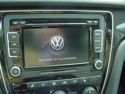 Used 2015 Volkswagen Passat 1.8T Sport image 11