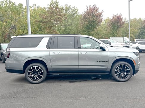 New 2026 Chevrolet Suburban RST image 8