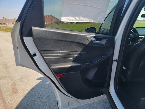 New 2025 Ford Escape SE image 29