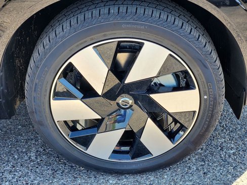 New 2025 Volvo XC60 T8 Plus w/ Climate Package image 8