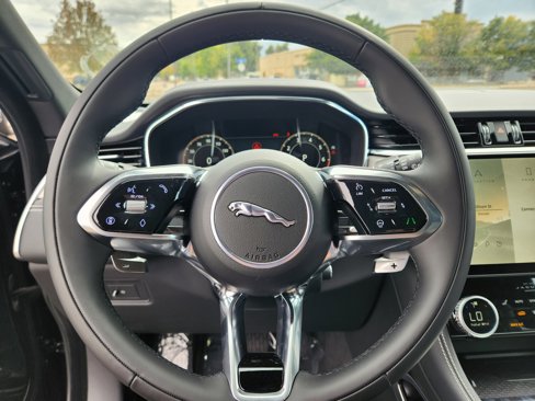 New 2026 Jaguar F-PACE R-Dynamic S image 7