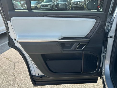 Used 2023 Rivian R1S Adventure image 22