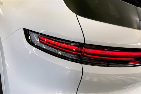 New 2026 Porsche Cayenne image 18