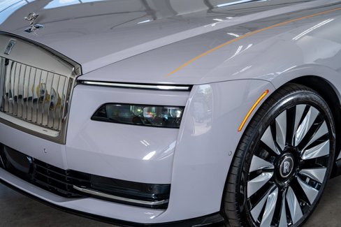 Used 2024 Rolls-Royce Spectre w/ Spectre Launch Package image 12