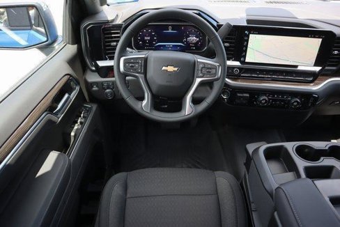 New 2026 Chevrolet Silverado 1500 LT w/ Z71 Off-Road Package image 18