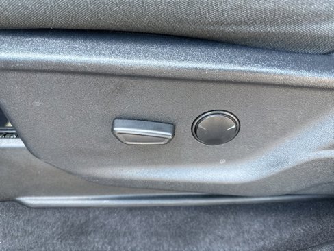Used 2023 Ford F150 XLT image 11