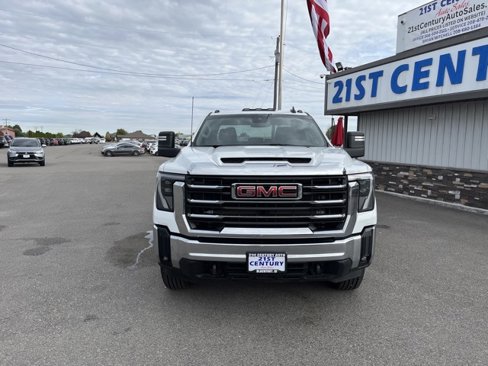 Used 2024 GMC Sierra 3500 SLE w/ SLE Convenience Package image 2