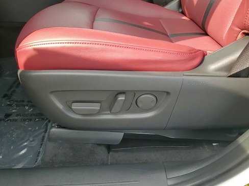 Certified 2025 MAZDA CX-70 Plug-In Hybrid w/ Premium Plus image 17