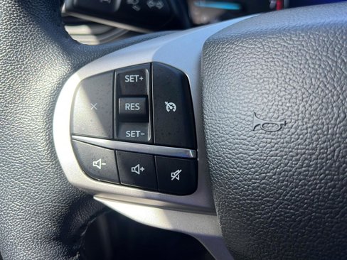 Used 2022 Ford Explorer XLT image 22