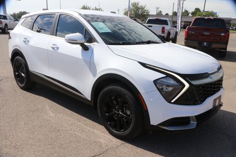 Used 2023 Kia Sportage EX image 1